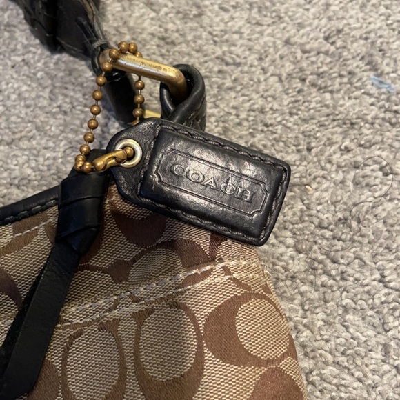 Coach shoulder bag - Picture 2 of 8